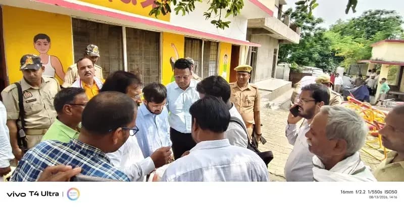 अतिक्रमण मुक्त 22 बीघा भूमि पर बनेगा खेल मैदान, डीएम ने दिए निर्देश