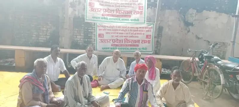 खाद की कमी और जलभराव से किसानों की बढ़ी चिंता, किसान सभा ने मुआवजे की मांग उठाई