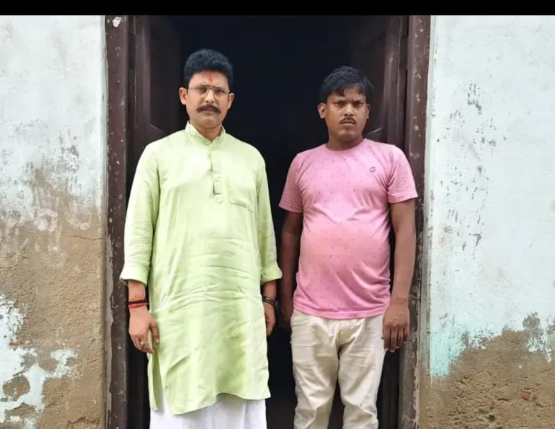 कागजों में मृत घोषित है रविशंकर, हकीकत में बोलता-चलता है