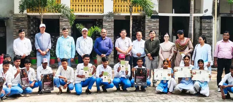ग्रेडिंग के लिए अमर वीर इंटर कॉलेज का निरीक्षण, व्यवस्थाओं पर जताया संतोष
