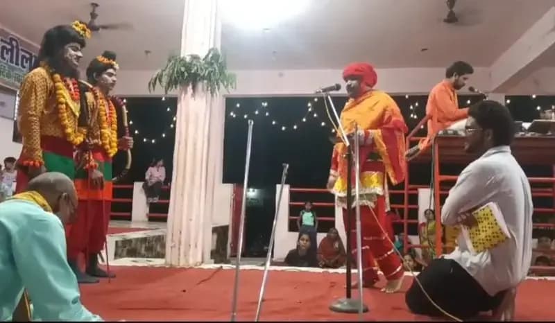 कमालपुर रामलीला में राम-सुग्रीव मित्रता और बाली वध का हुआ सजीव मंचन, अधर्म पर धर्म की विजय का दिया संदेश