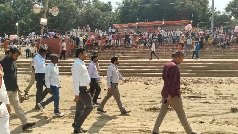 जिलाधिकारी व पुलिस अधीक्षक ने एयर शो की व्यवस्थाओं का भ्रमणशील रहकर लिया जायजा, 24 अक्टूबर का शो सफलतापूर्वक सम्पन्न
