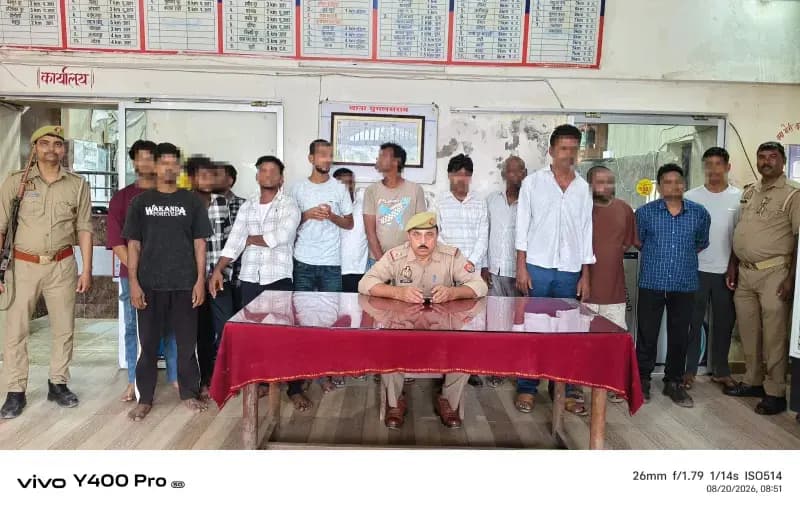 मुगलसराय पुलिस का सघन चेकिंग अभियान, 10 पर कार्रवाई